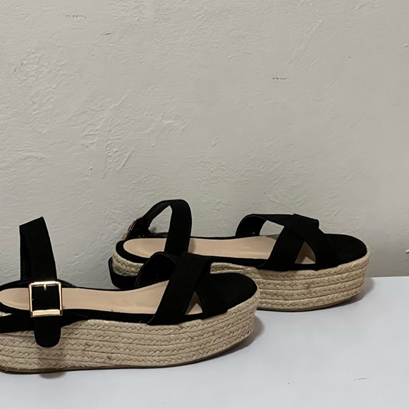 Sandals - Picture 2 of 2